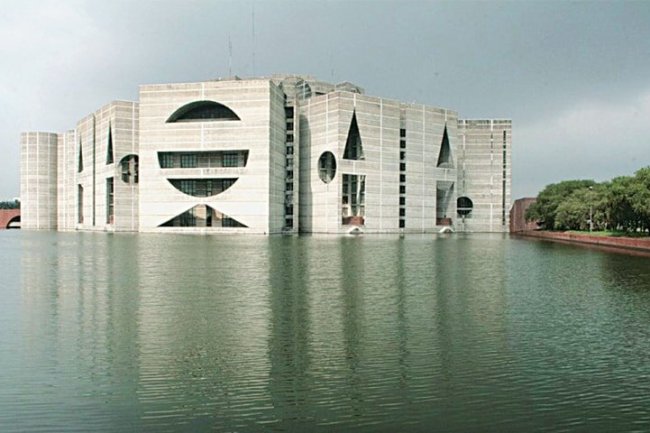 এক নজরে জেনে নিন রাজধানী ঢাকার বিখ্যাত কিছু জায়গা সম্পর্কে