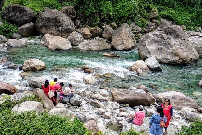 হোম অফ অ্যাডভেঞ্চারখ্যাত ডুয়ার্সের রকি আইল্যান্ড