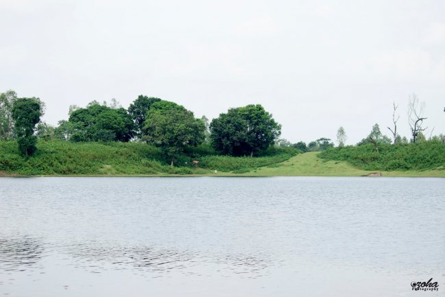 মহারাজার দীঘি : নিজের বিশালতা ও রাজার করুণ মৃত্যুর সাক্ষী