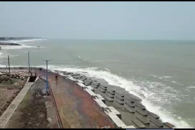 মধুচন্দ্রিমায় দম্পতিদের অন্যতম পছন্দ কোলকাতার দীঘা সমুদ্র সৈকত