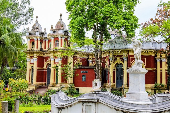 জেলা ভ্রমণ,ময়মসিংহ : ঐতিহাসিক স্থাপনায় পরিপূর্ণ ময়মনসিংহ জেলা