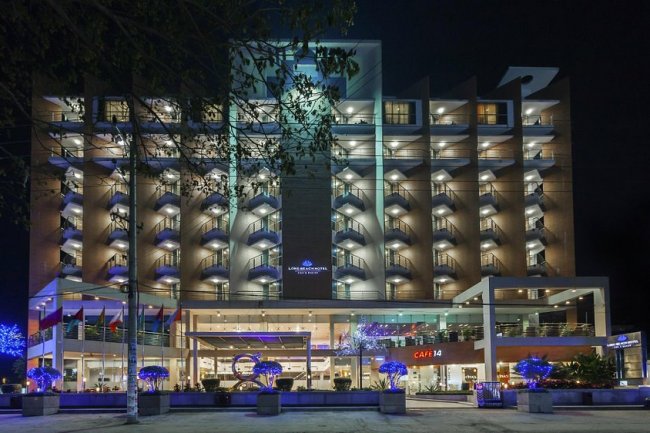 Long Beach Hotel