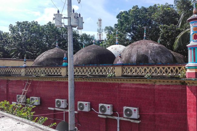 নয় গম্বুজ বিশিষ্ট সাতৈর মসজিদ, ফরিদপুর