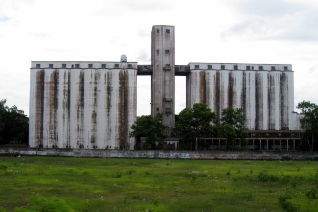 সান্তাহার সাইলো : বগুড়ার ঐতিহ্যবাহী অত্যাধুনিক খাদ্যগুদাম